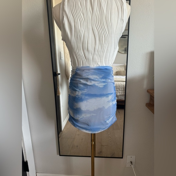 Urban Outfitters | Liza Ruched Cloud Mini Skirt | Sz S - Picture 7 of 9